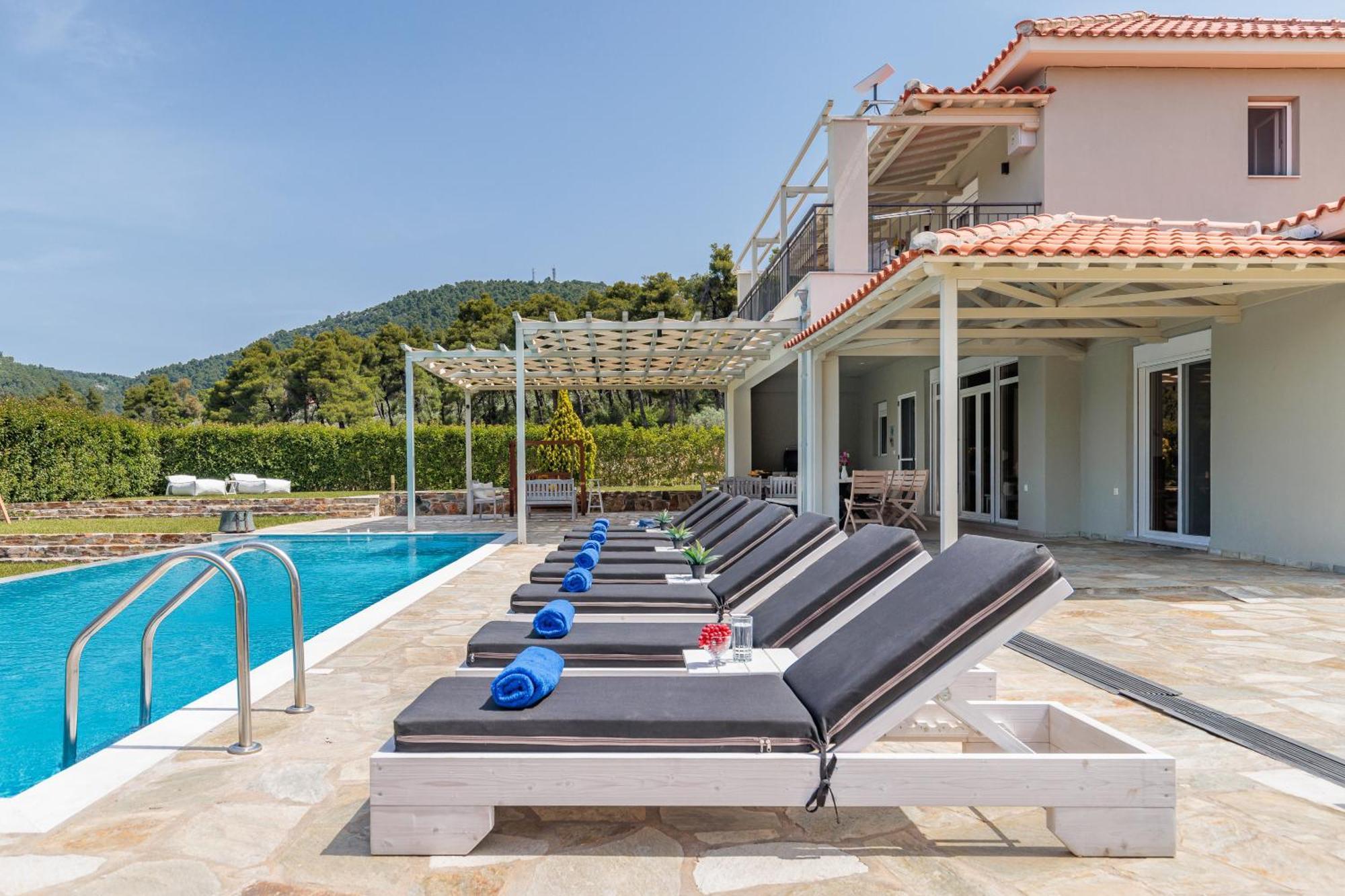 Villa Aelia By Kardous Alikias Exterior photo